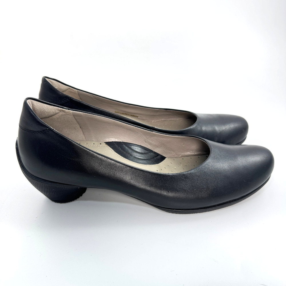 ECCO Black Leather Low Heel Pumps Women Size 9‎ Comfort Classic Work Shoes